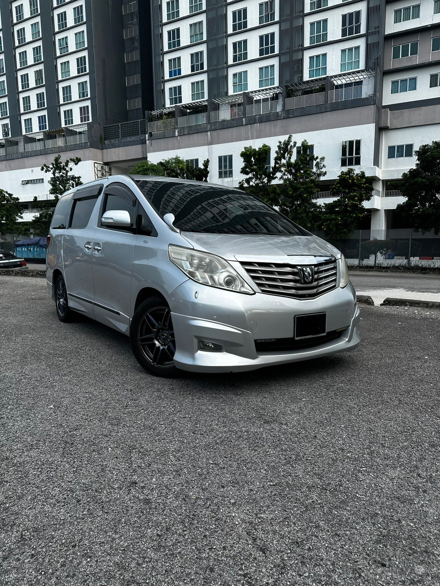 Toyota Alphard 3.5 Full Spec