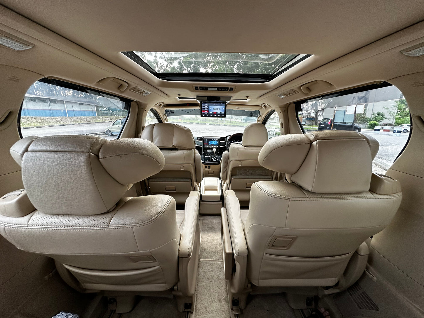 Toyota Alphard 3.5 Full Spec