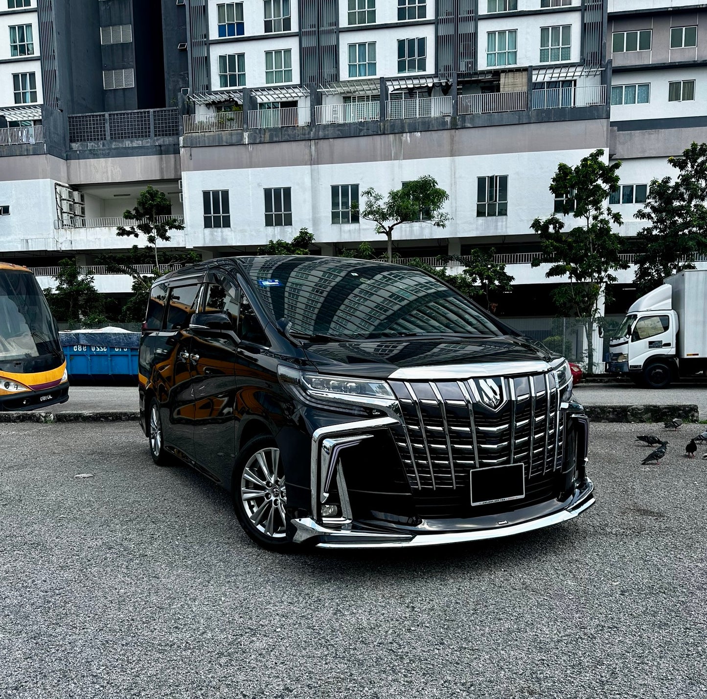 Toyota Alphard 2.5 High Spec