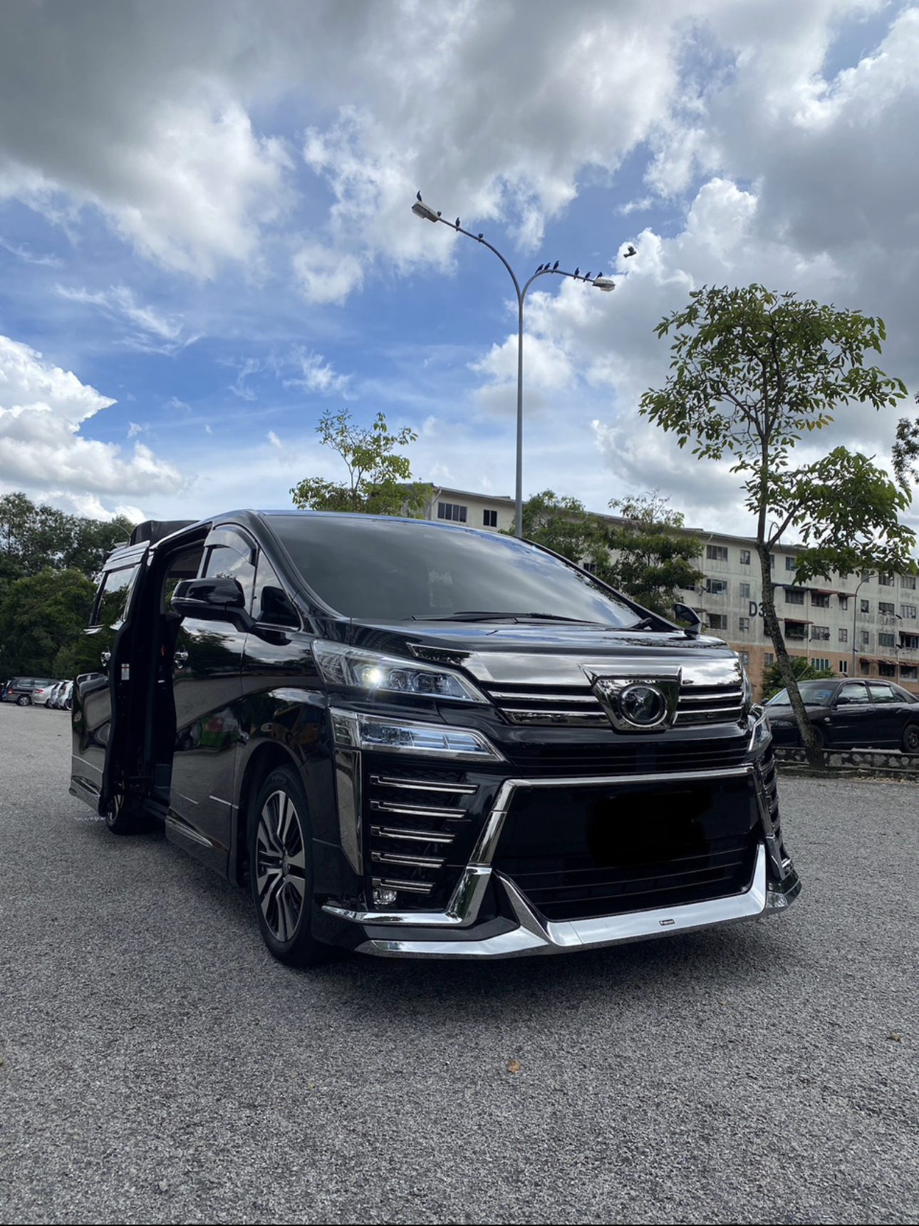 Toyota Vellfire 2.5 Full Spec